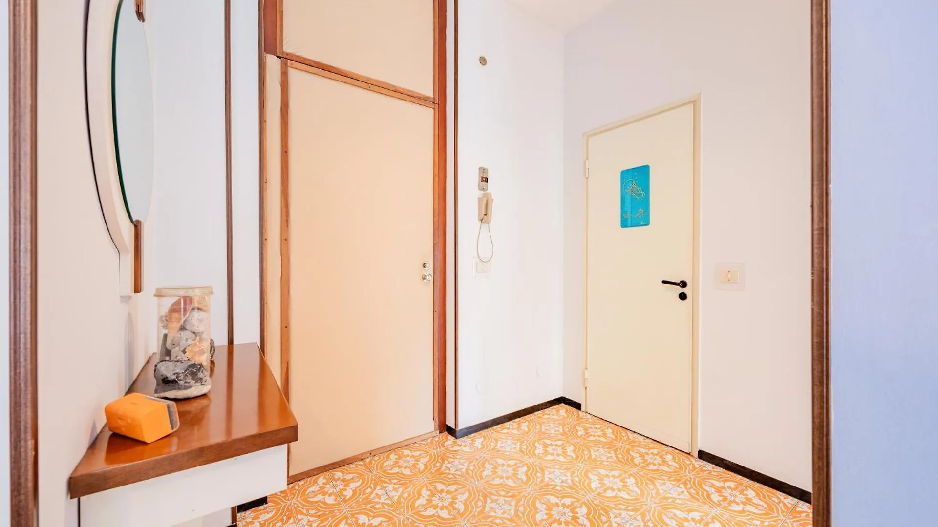 Palm House Andora Apartment