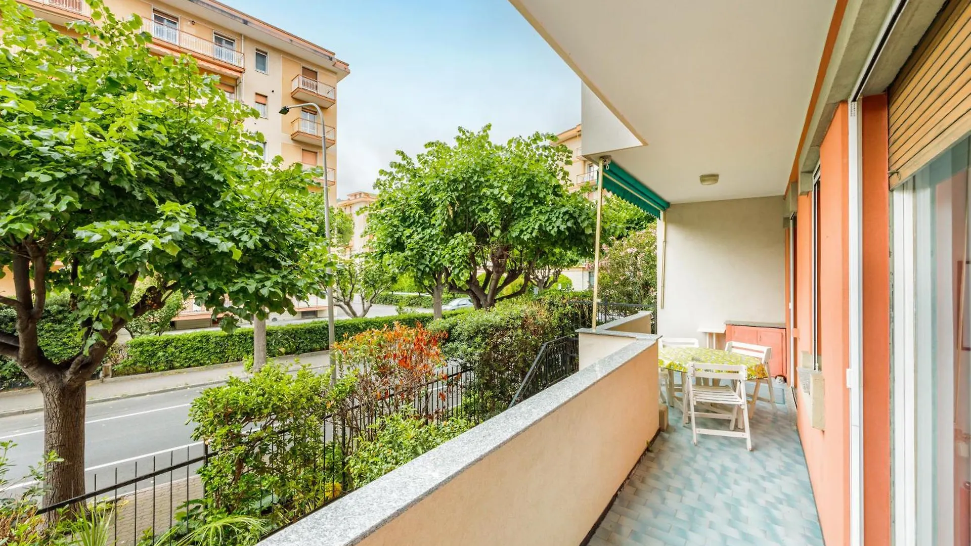 Palm House Andora Apartment
